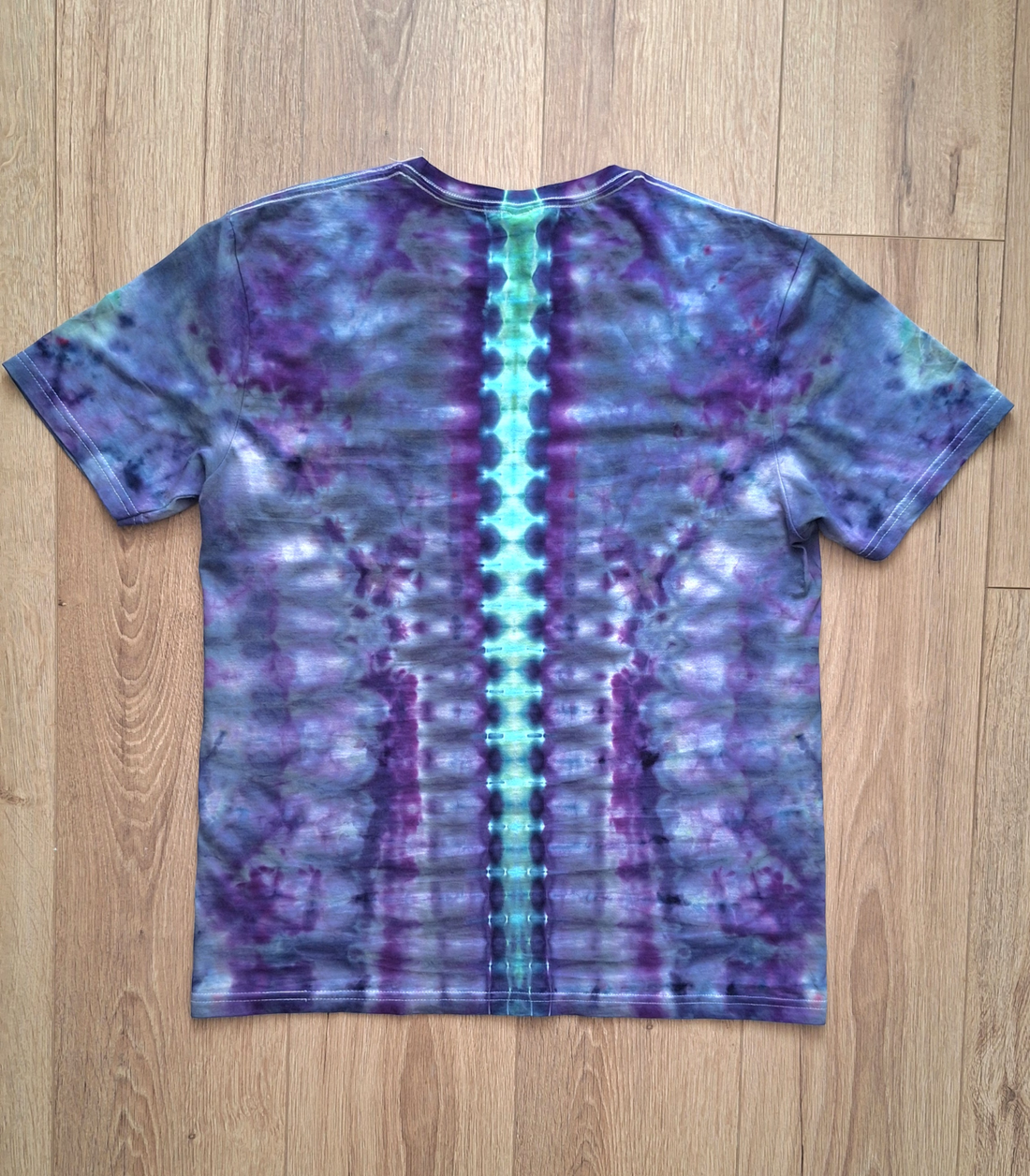 Cosmic Mandala � Tricou vopsit stil psihedelic - îmbrăcăminte și modă - haine bărbați - tricouri bărbați - Artynos.ro