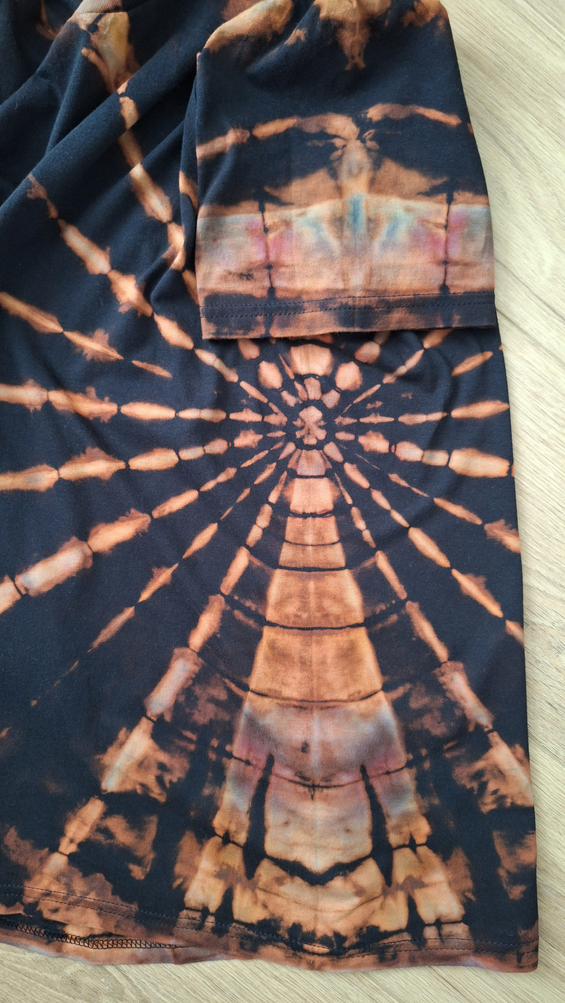 Reverse Bones � Tricou rock vopsit manual unicat - îmbrăcăminte și modă - haine bărbați - tricouri bărbați - Artynos.ro