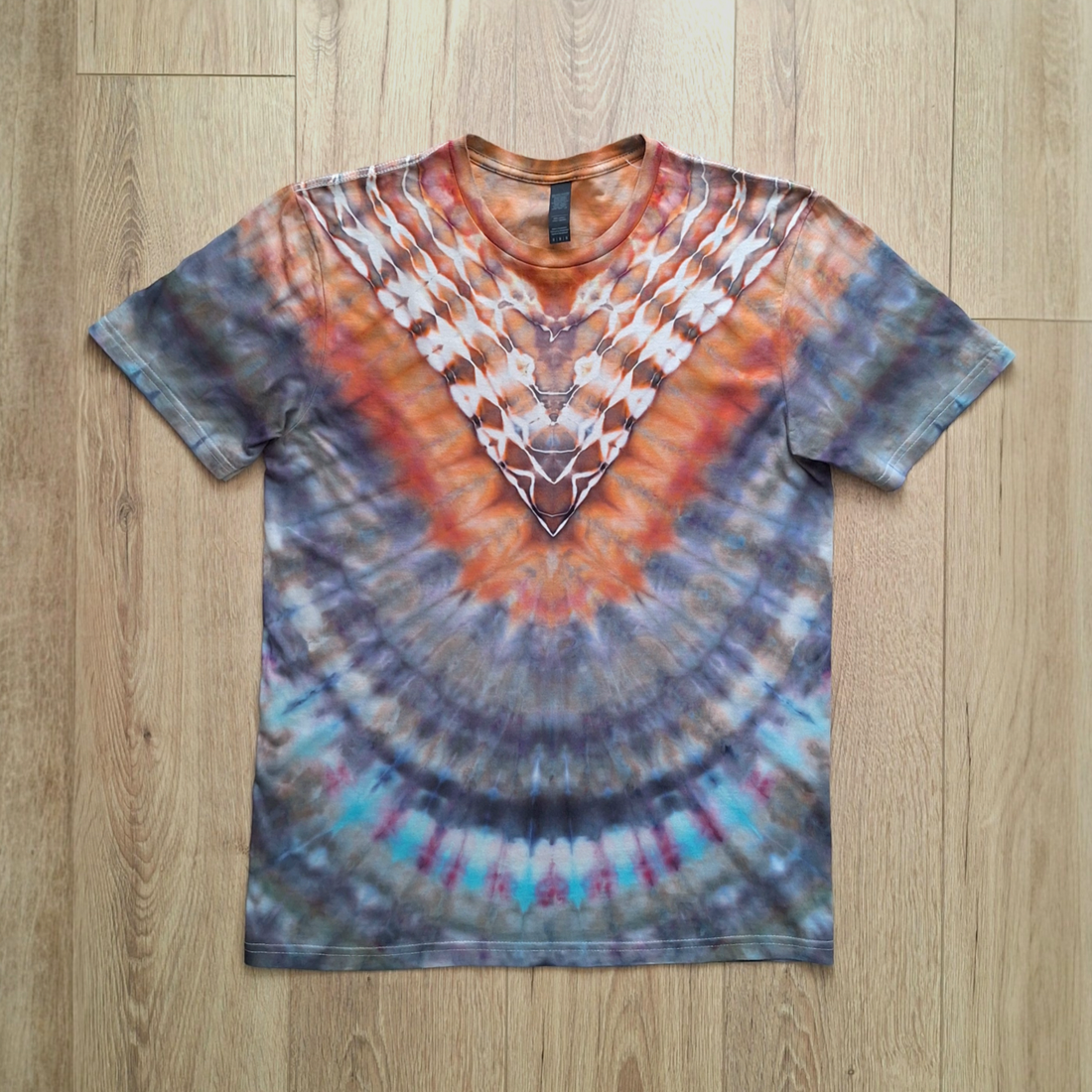 Amber Peak � Tricou unisex vopsit manual unicat - îmbrăcăminte și modă - haine bărbați - tricouri bărbați - Artynos.ro