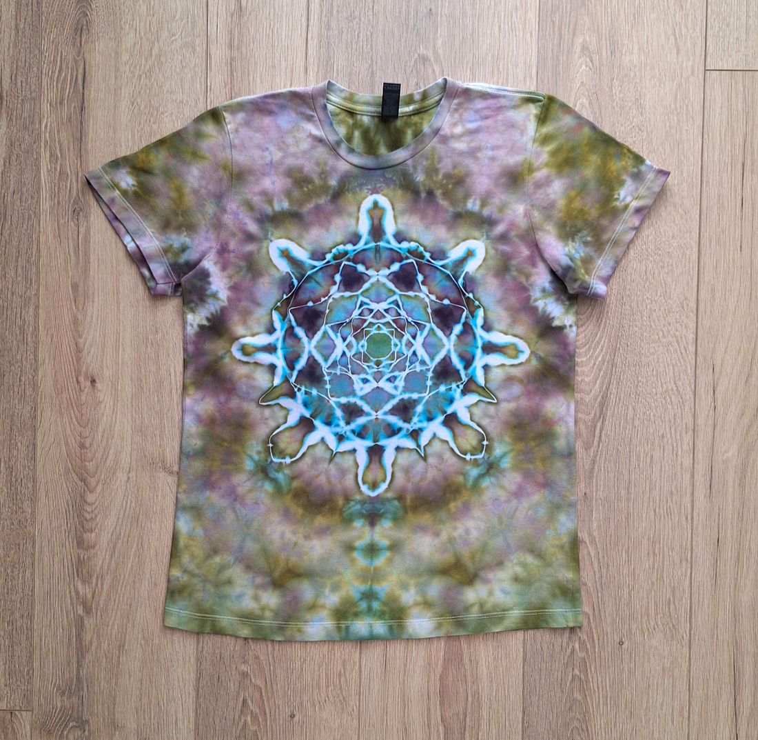 Celestial Compass - Tricou mandala hippie unicat - îmbrăcăminte și modă - haine damă - tricou și top de damă - Artynos.ro