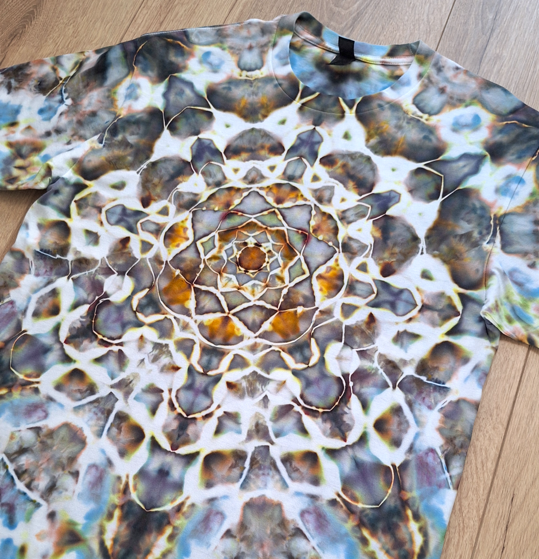 Stone Bloom - Tricou bumbac dens unisex unicat - îmbrăcăminte și modă - haine bărbați - tricouri bărbați - Artynos.ro