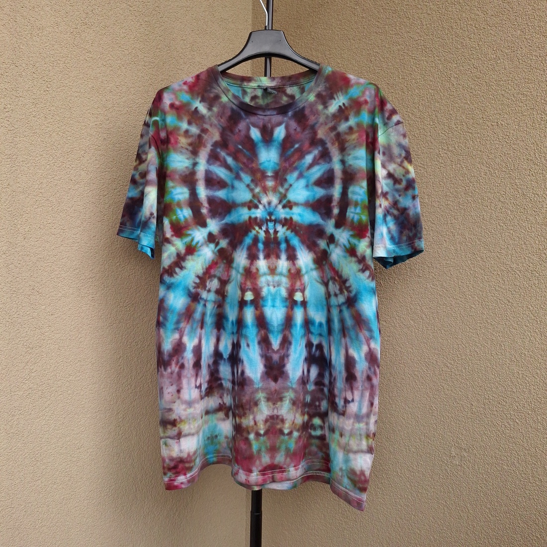 [L] Tricou unicat bumbac unisex vopsit manual vitraliu - îmbrăcăminte și modă - haine bărbați - tricouri bărbați - Artynos.ro