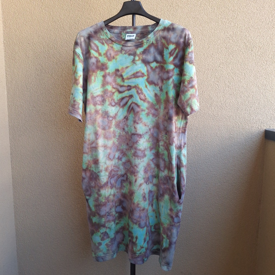[M] Rochie tip tricou cu buzunare din bumbac maro - îmbrăcăminte și modă - haine damă - rochie, dintr-o bucată - Artynos.ro
