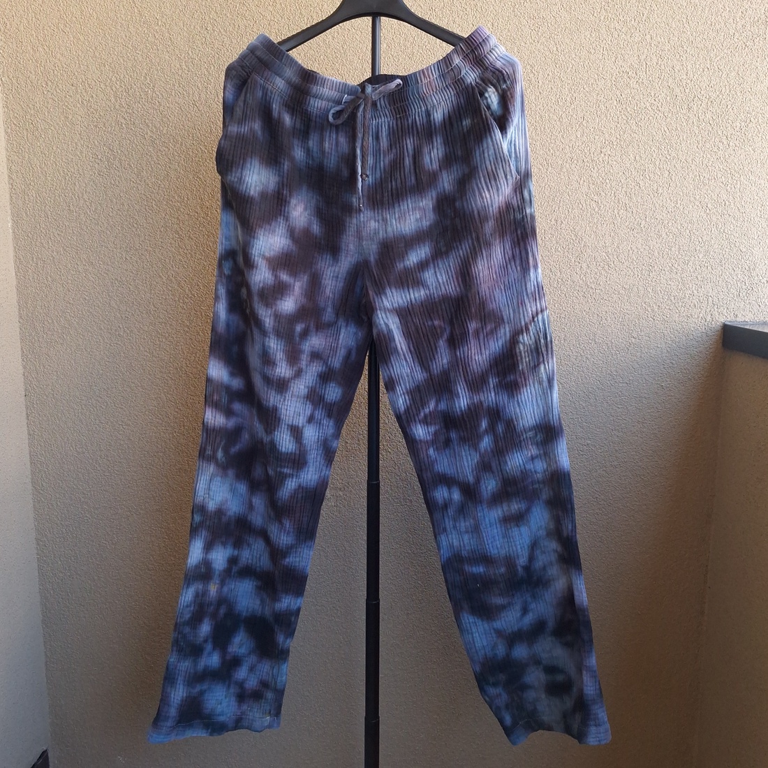 [M] Pantaloni unisex muselină bumbac vopsiți manual - îmbrăcăminte și modă - haine damă - pantaloni damă - Artynos.ro