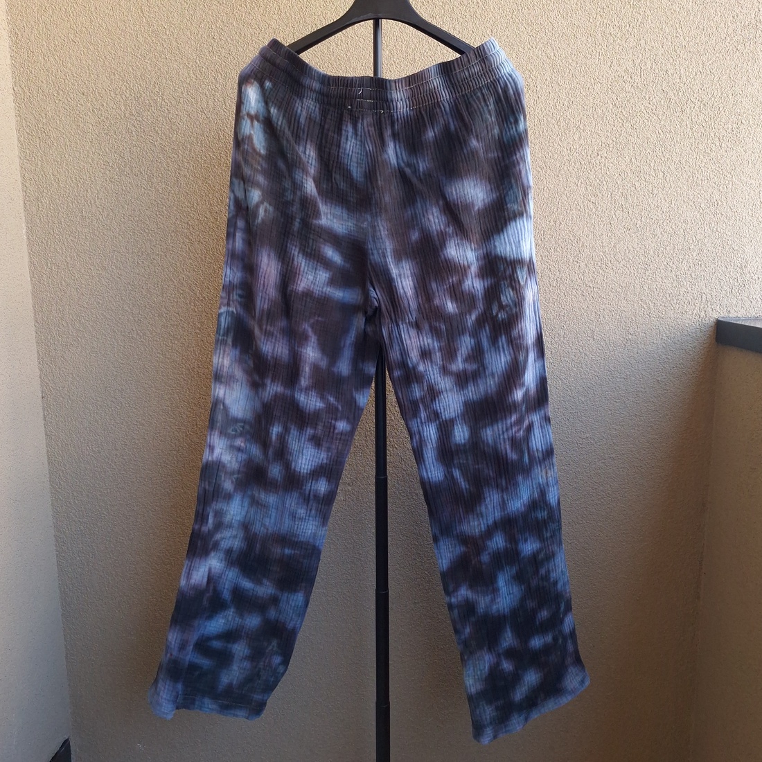 [M] Pantaloni unisex muselină bumbac vopsiți manual - îmbrăcăminte și modă - haine damă - pantaloni damă - Artynos.ro
