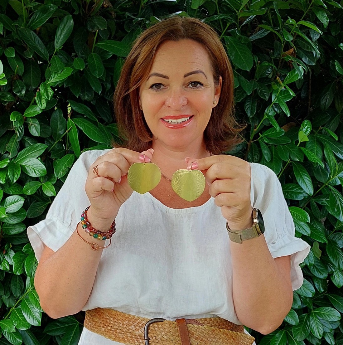 Cercei cu petale în stil minimalist din alamă lucioasă -  - Artynos.ro Cercei cu petale în stil minimalist din alamă lucioasă -  - Artynos.ro