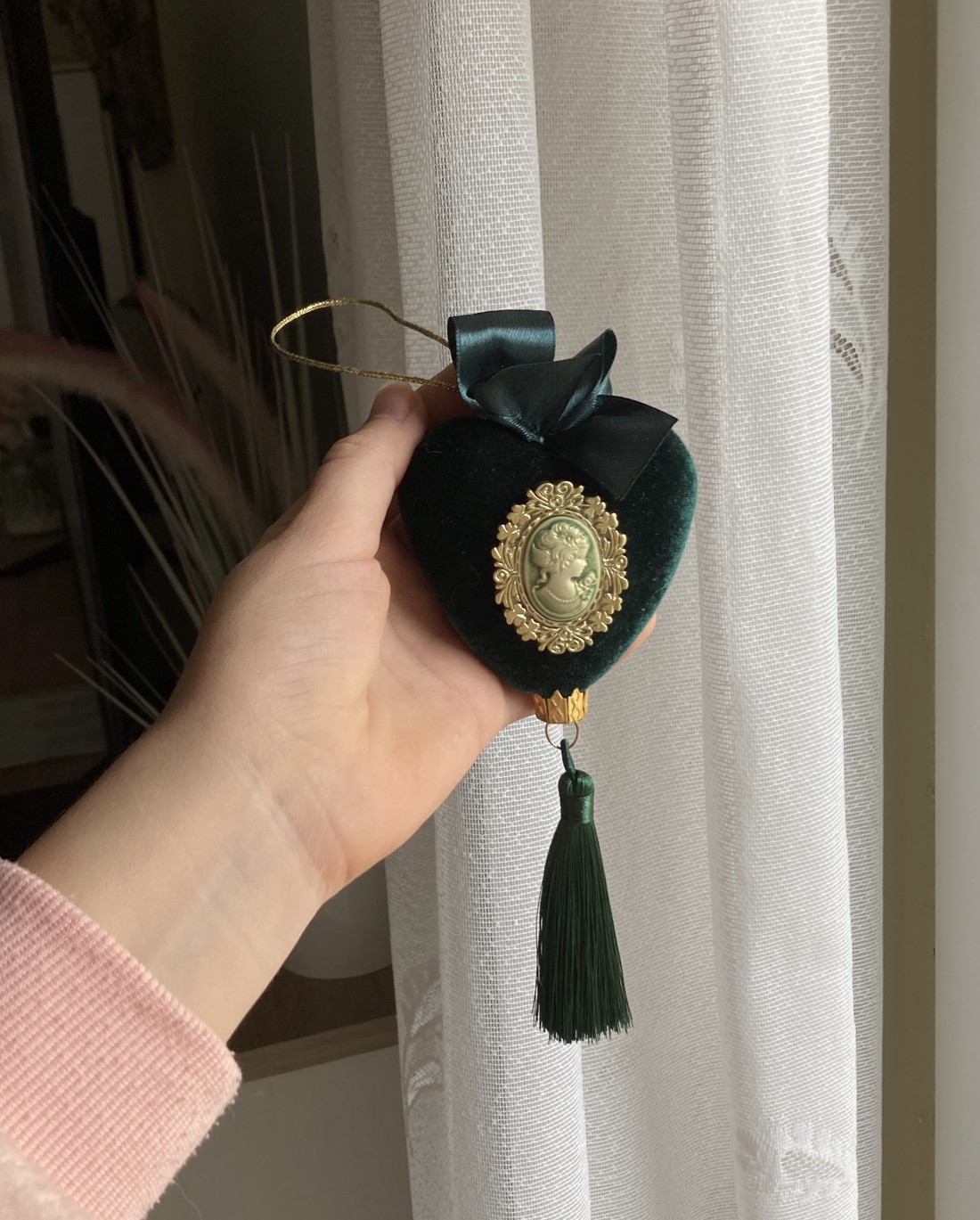 Ornament în formă de inimă - - Artynos.ro Ornament în formă de inimă - - Artynos.ro