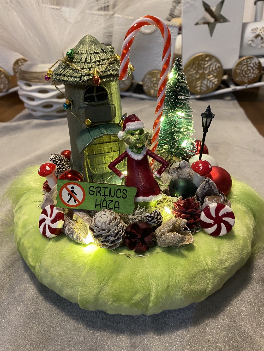 Masa de Crăciun Grinch dis -  - Artynos.ro