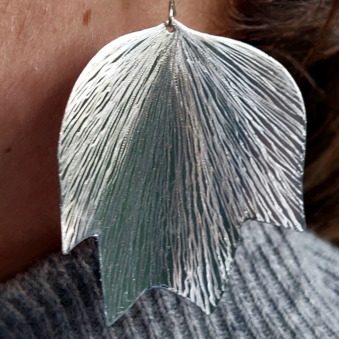 TULIPANT LEVEL cercei din aluminiu -  - Artynos.ro TULIPANT LEVEL cercei din aluminiu -  - Artynos.ro