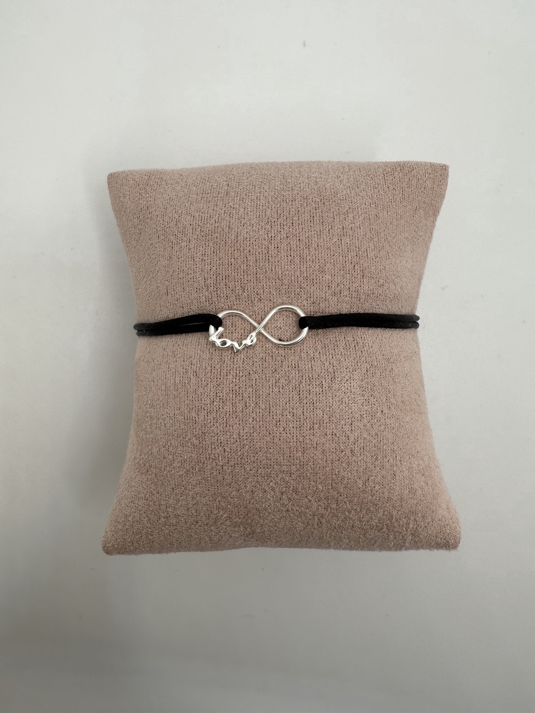 LOVEB-NEGRU2 - bijuterii - brățări - brățară charm - Artynos.ro LOVEB-NEGRU2 - bijuterii - brățări - brățară charm - Artynos.ro