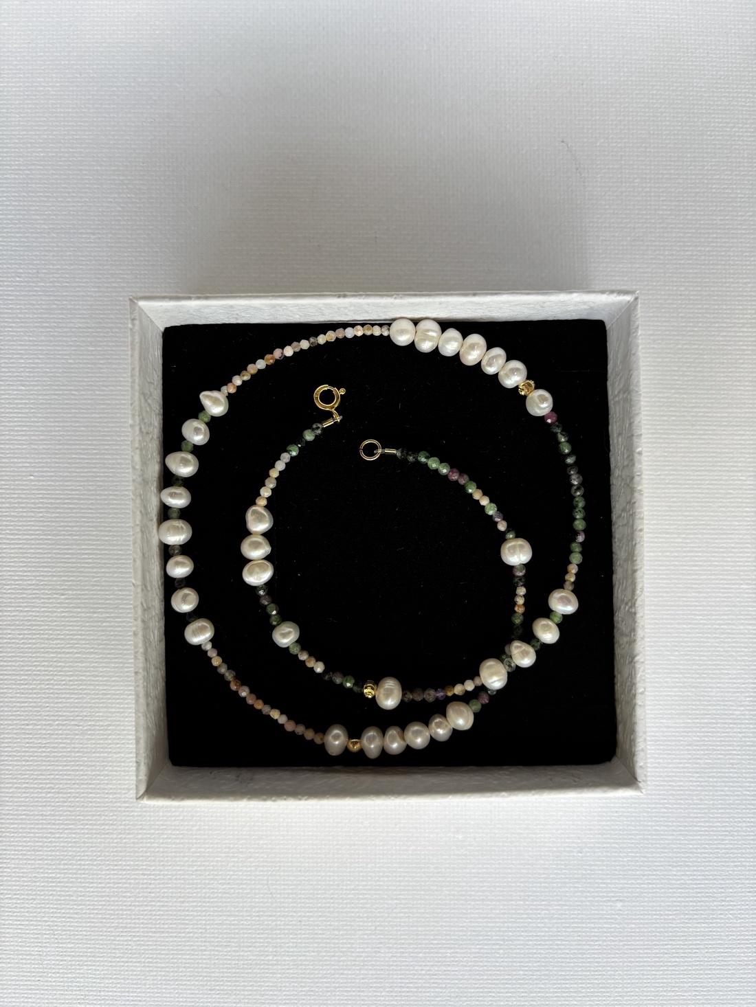 Colier mix pietre semipretioase - bijuterii - coliere - coliere de perle - Artynos.ro Colier mix pietre semipretioase - bijuterii - coliere - coliere de perle - Artynos.ro