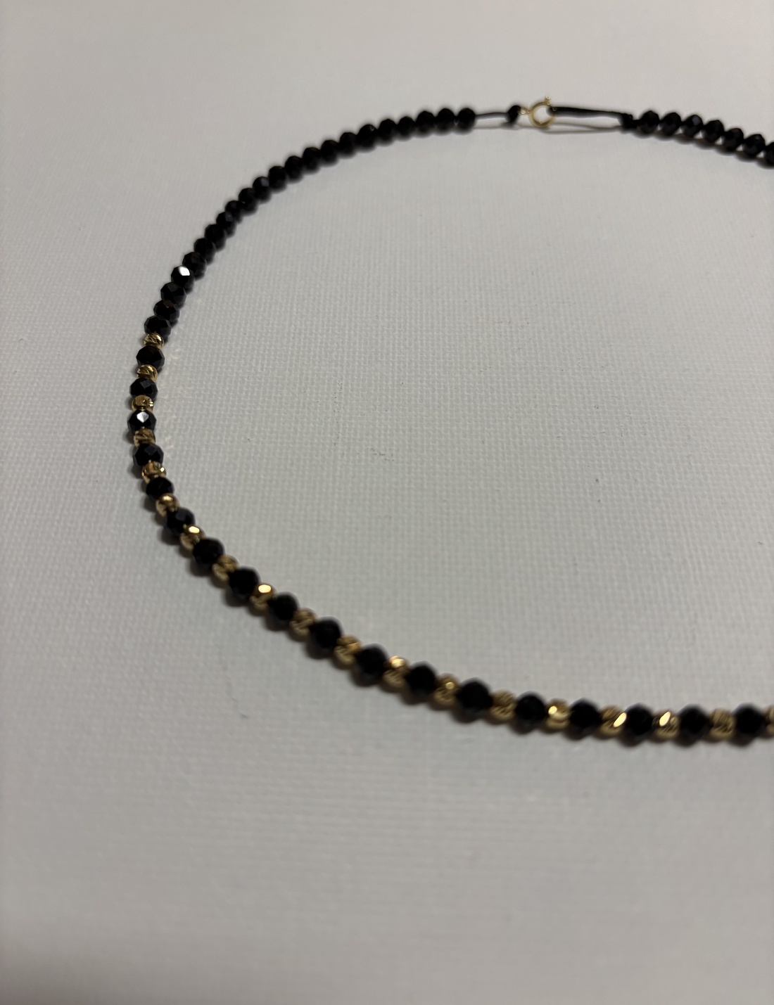 Colier onix si bilute argint auriu - bijuterii - coliere - coliere din pietre semiprețioase - Artynos.ro