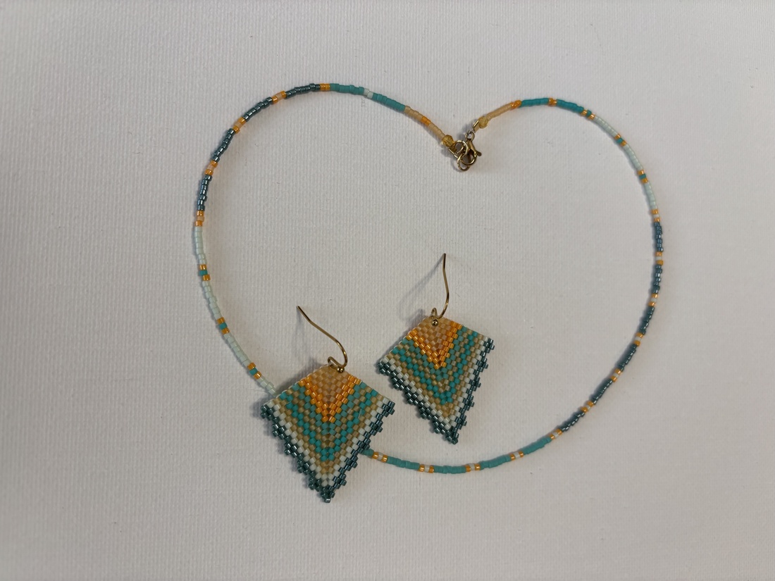 Set cercei si colier din margele ceramice - bijuterii - cercei - cercei din mărgele - Artynos.ro