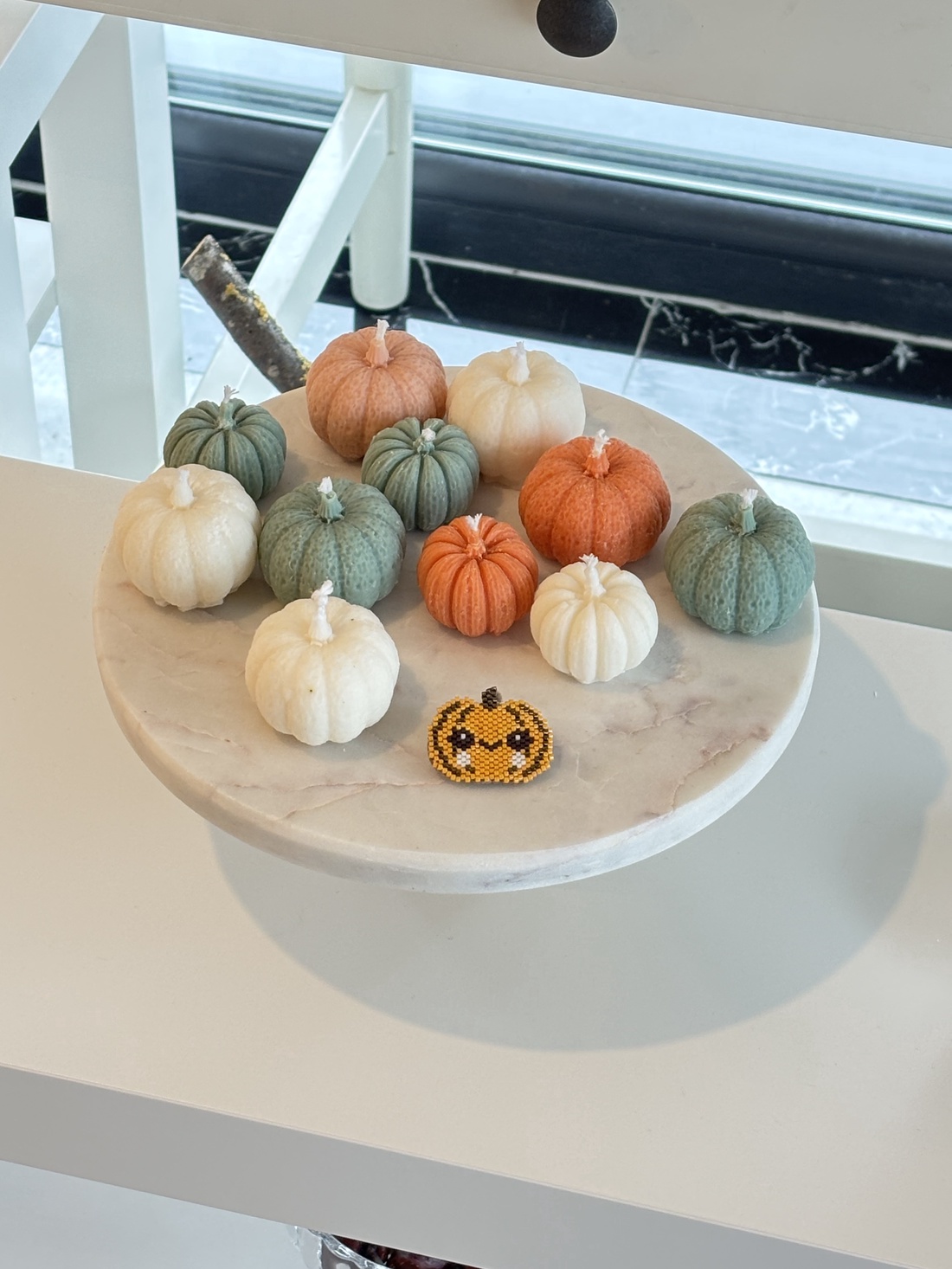 Brosa Halloween dovleac - bijuterii - broșe - Artynos.ro