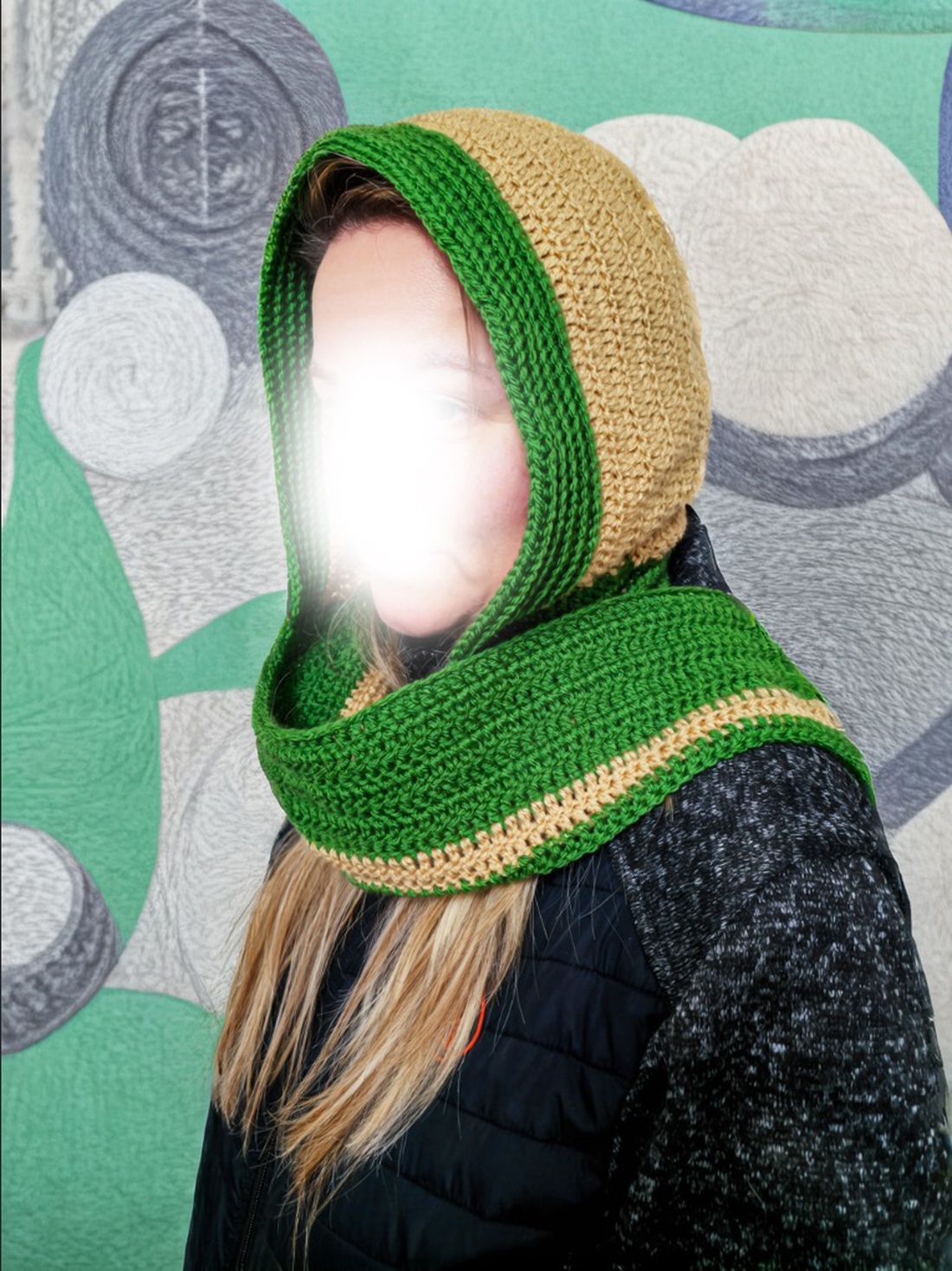 Fular cu gluga, crosetat manual - îmbrăcăminte și modă - eșarfe, pălării, fularuri - eșarfe - Artynos.ro