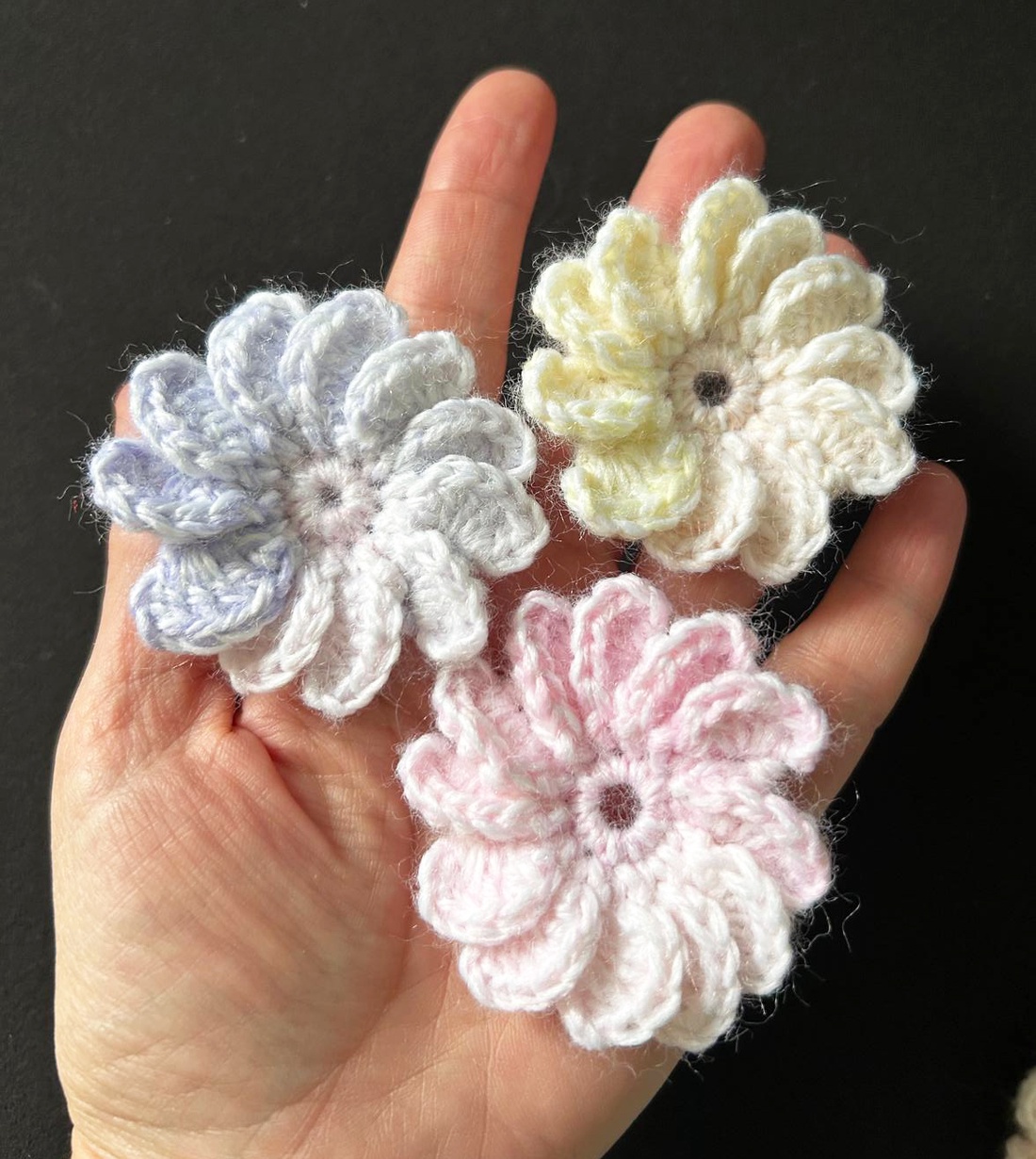 Lot 15 flori crosetate - casă & stil de viață - produse de papetărie - caiete și jurnale - Artynos.ro