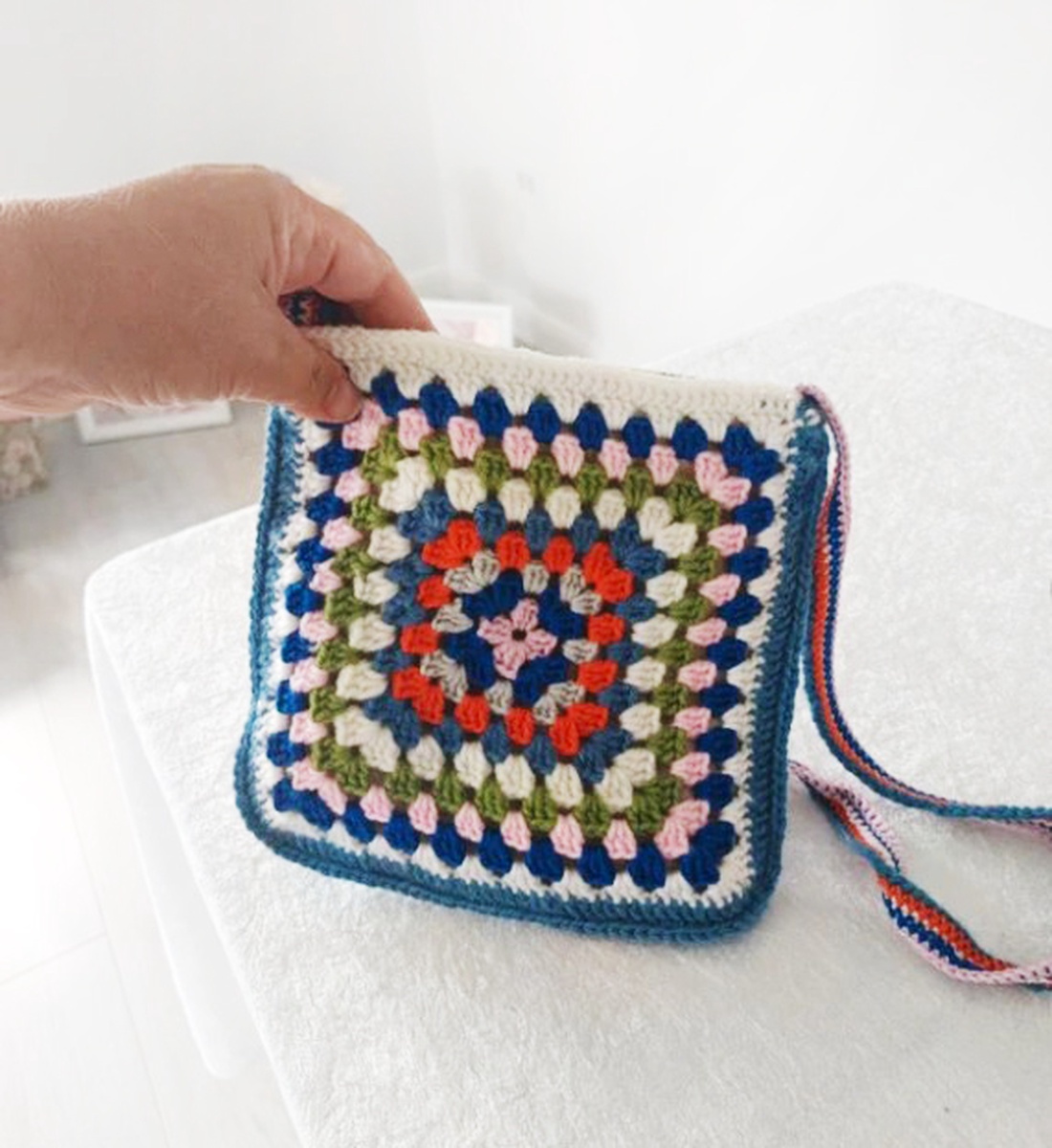 Geanta de umar crosetata / Sacosa tote - genți și portofele - genți de mână și umăr - geantă casual - Artynos.ro