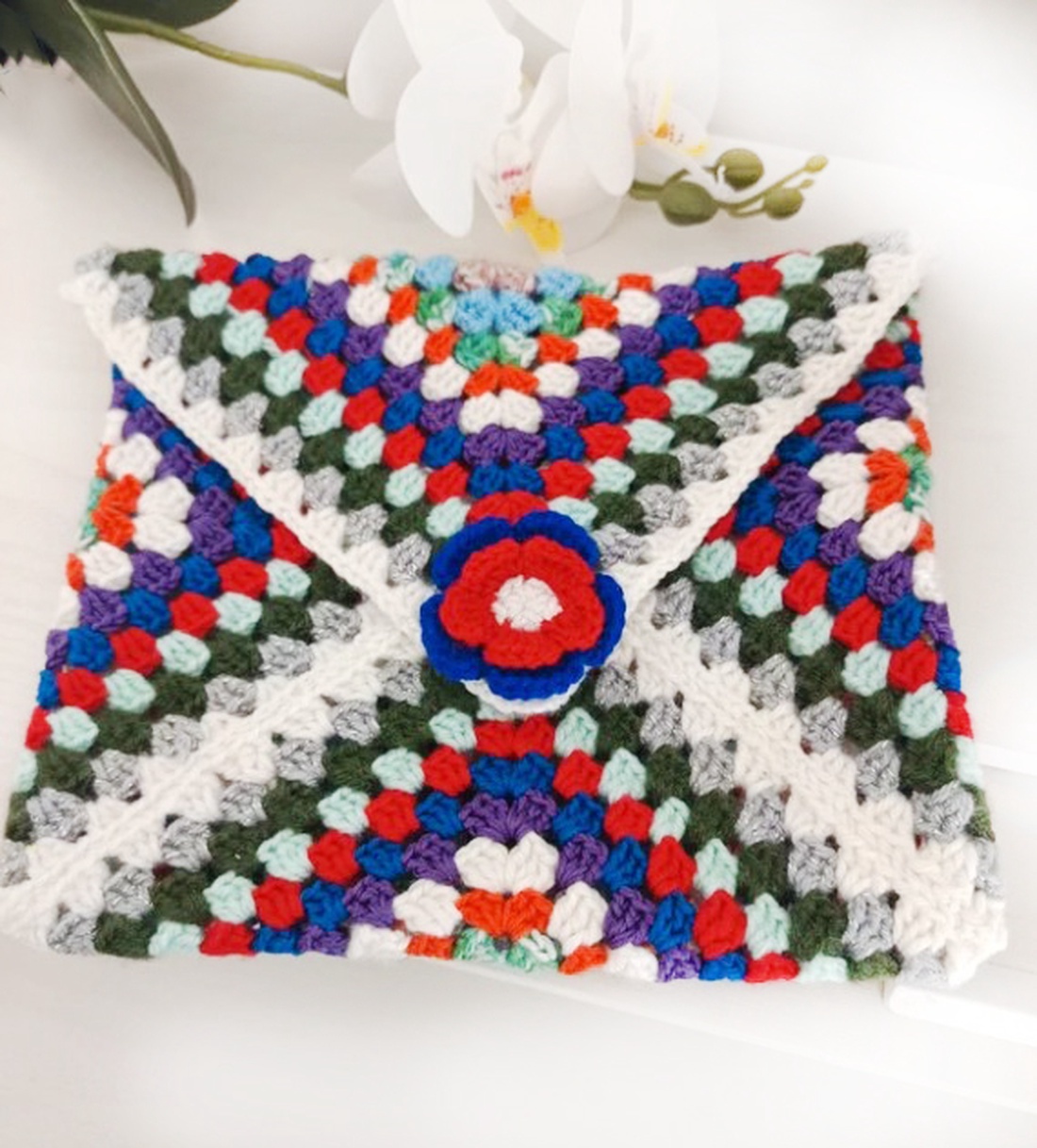 Husa crosetata pentru jurnal, agenda, carte - cărți și creații cu tematică muzicală, cadouri - husă de carte - Artynos.ro