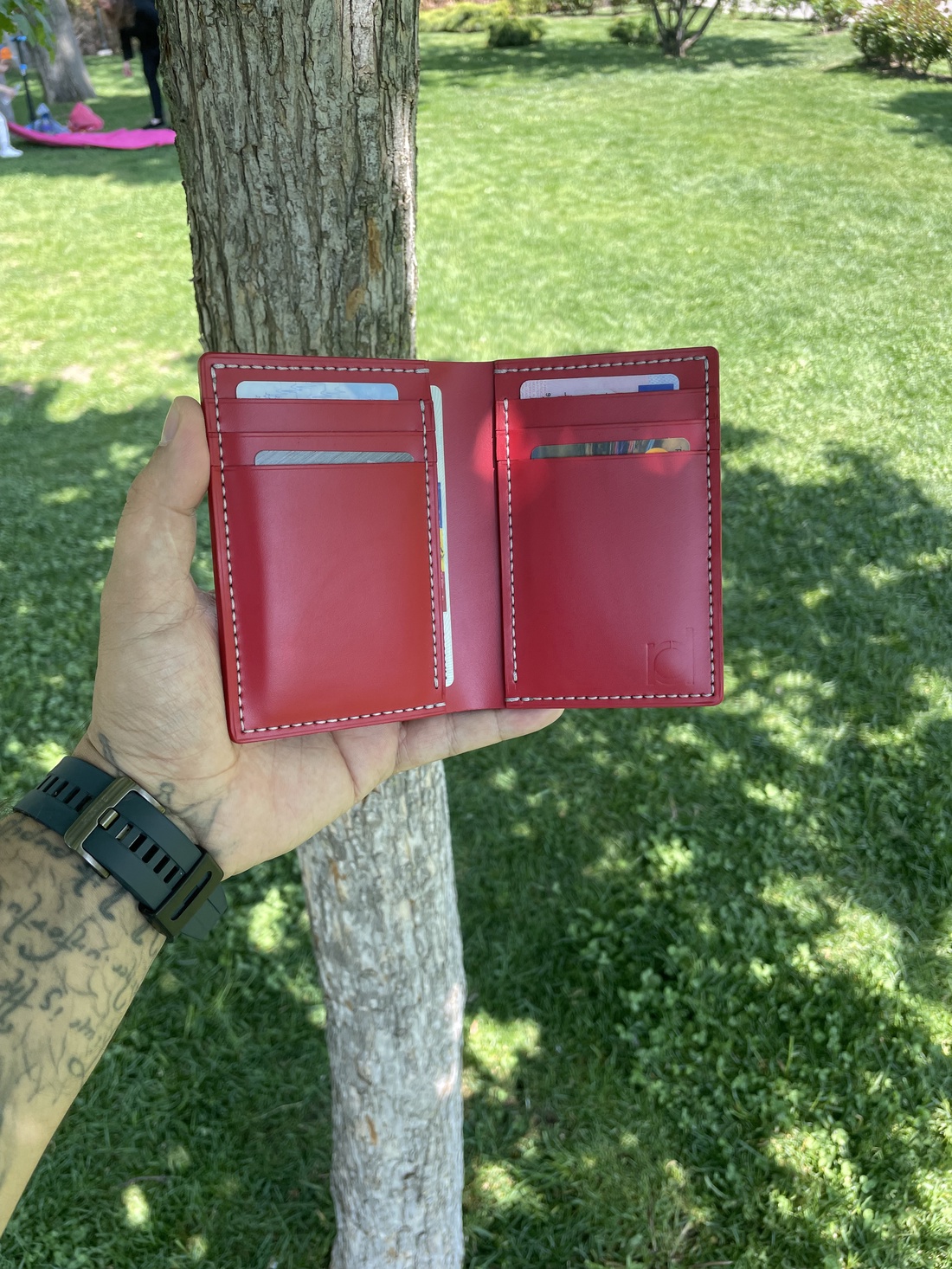 Portofel din piele naturala lucrat integral manual in Romania - geantă și husă - portofele, huse, suporturi - portofel - portofele damă - Artynos.ro Portofel din piele naturala lucrat integral manual in Romania - geantă și husă - portofele, huse, suporturi - portofel - portofele damă - Artynos.ro