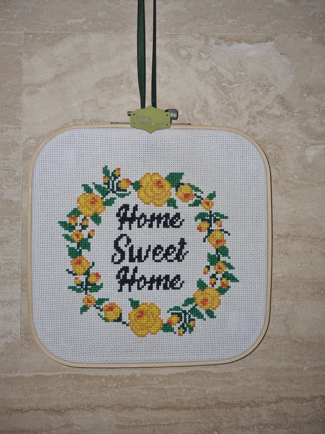 Falikép - arte vizuale și accesorii - imagini cu broderii - broderii în cruciuliță pe țesătură - Artynos.ro Falikép - arte vizuale și accesorii - imagini cu broderii - broderii în cruciuliță pe țesătură - Artynos.ro