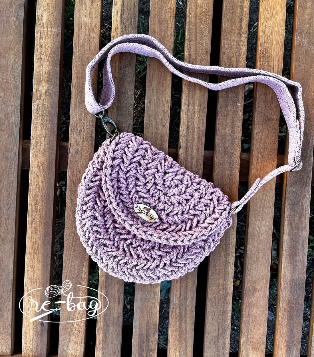 Geantă de umăr/ cross body - geantă și husă - genți de umăr și genți de mână - genți de umăr - Artynos.ro Geantă de umăr/ cross body - geantă și husă - genți de umăr și genți de mână - genți de umăr - Artynos.ro
