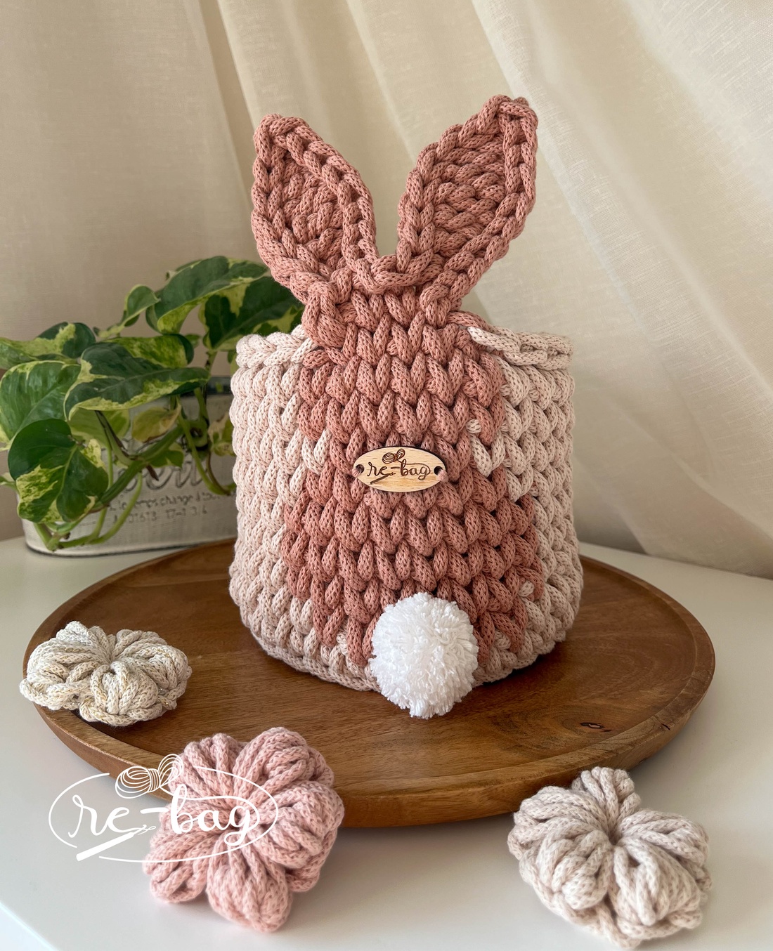 Coșuleț depozitare cu formă de iepuraș - decor de sărbători - decorațiuni de paște - coș de ouă - Artynos.ro