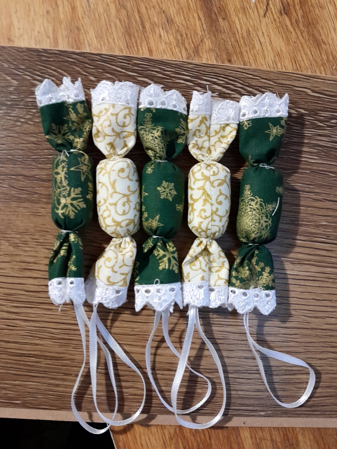 Textil szaloncukor,  - crăciun - decorațiuni de advent - decor pentru masa de advent - Artynos.ro