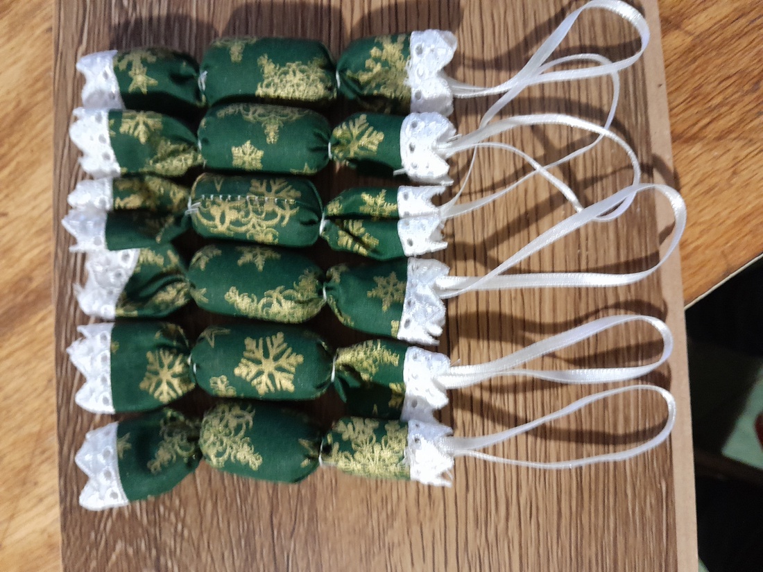 Textil szaloncukor, - accesorii de crăciun - decorațiuni de crăciun de casă - decorațiuni pentru pomul de crăciun - Artynos.ro Textil szaloncukor, - accesorii de crăciun - decorațiuni de crăciun de casă - decorațiuni pentru pomul de crăciun - Artynos.ro