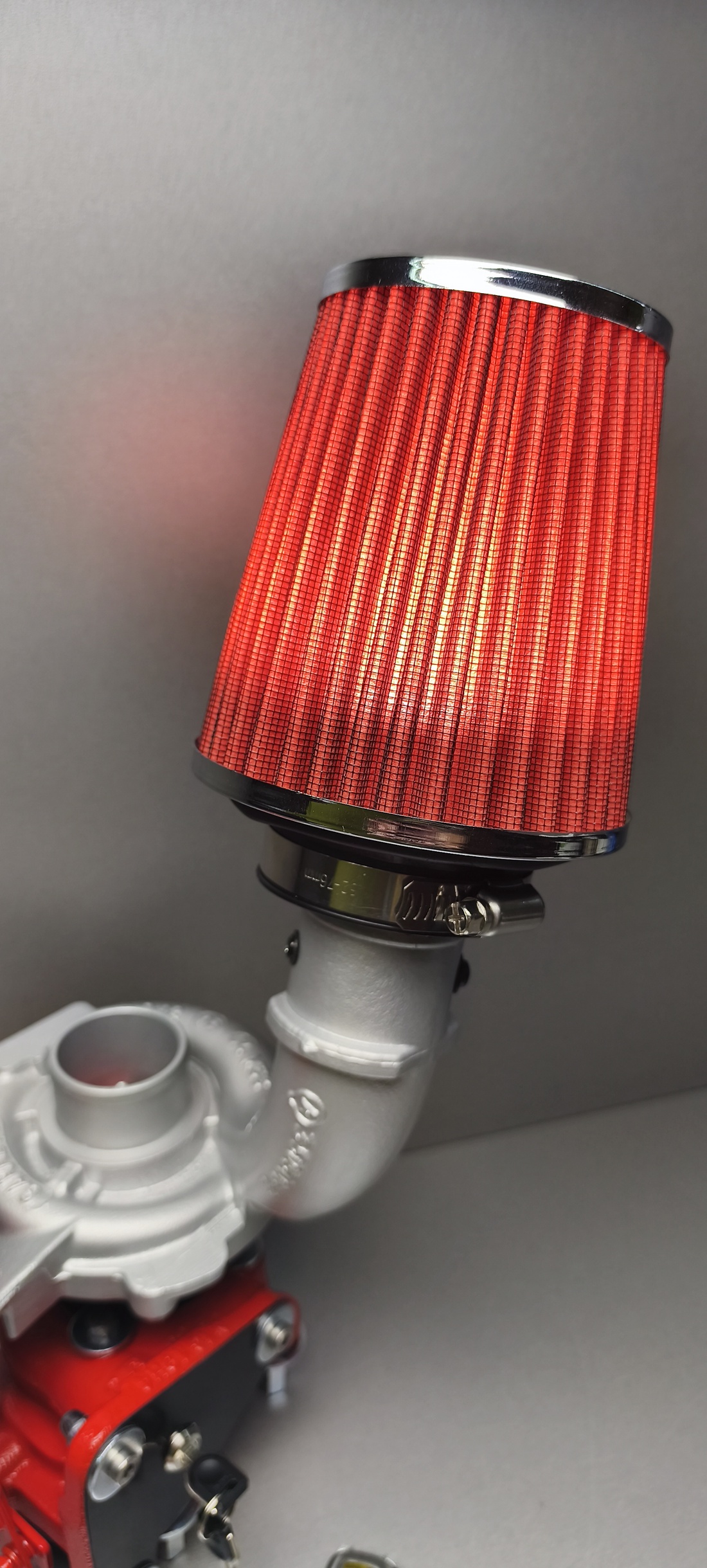 Lampa realizată dintr-o piesă auto (turbocompresor). - casă & stil de viață - lămpi și corpuri de iluminat - lampă de ambianță - Artynos.ro