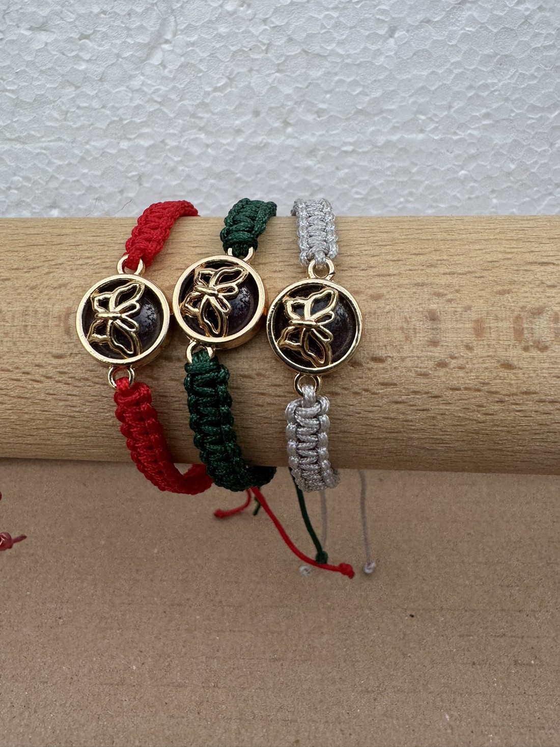Brățară Macrame - - Artynos.ro Brățară Macrame - - Artynos.ro