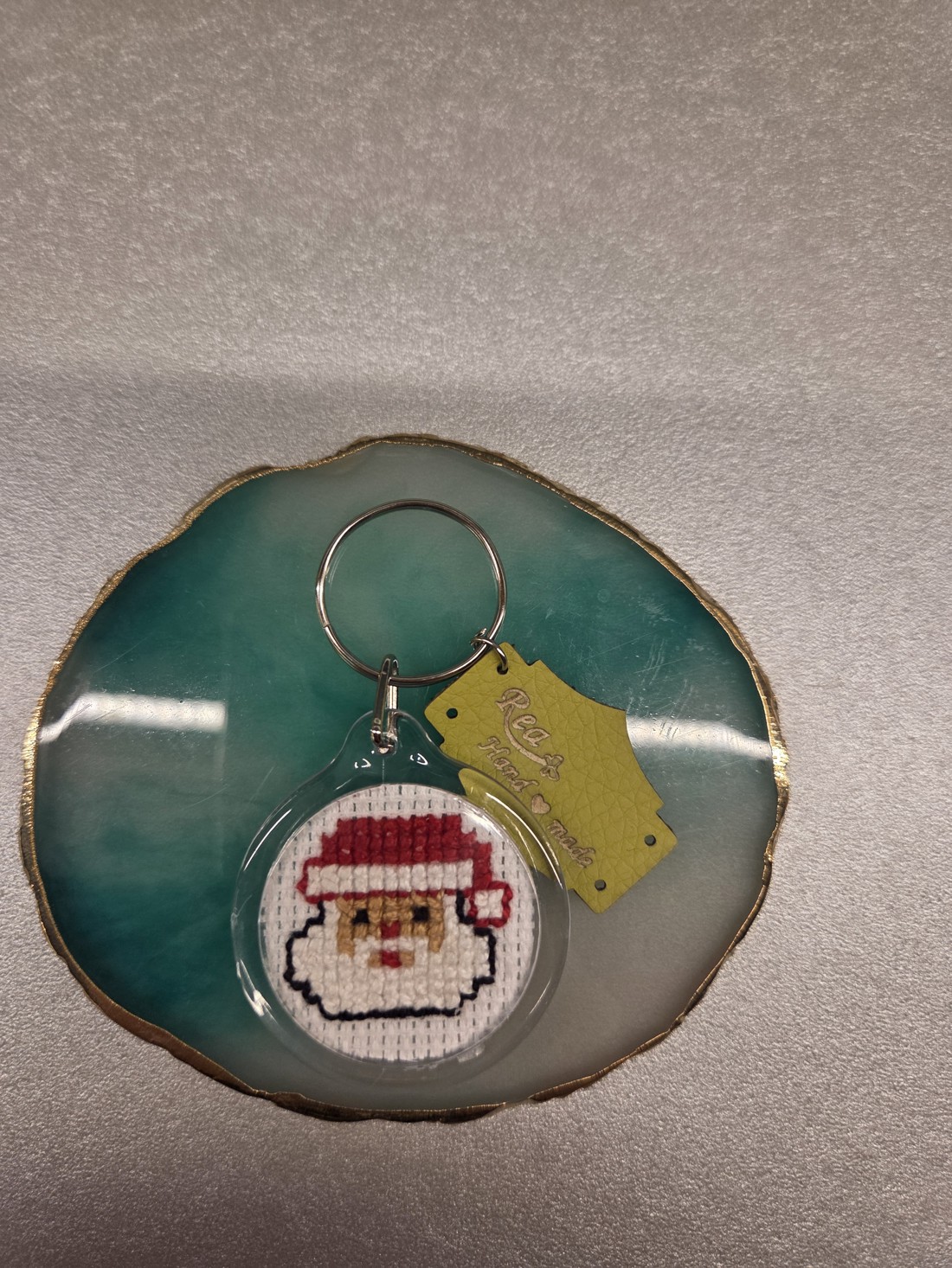 Breloc Santa Claus - crăciun - cadouri de moș crăciun - cadouri de moș crăciun - Artynos.ro