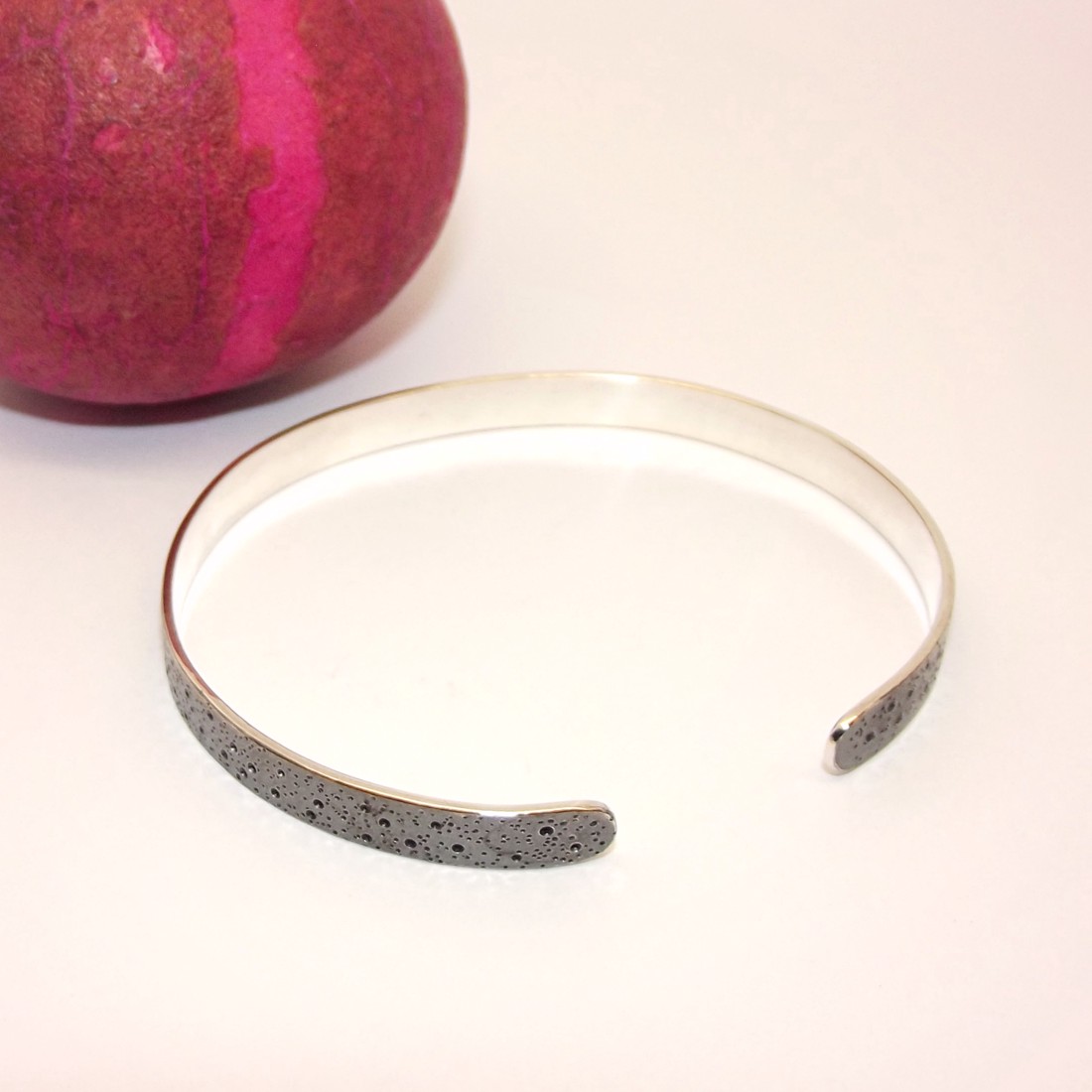 Brățară Crater, brățară de argint pentru bărbați sau femei, 19 cm, reglabilă (EK.009) - - Artynos.ro Brățară Crater, brățară de argint pentru bărbați sau femei, 19 cm, reglabilă (EK.009) - - Artynos.ro