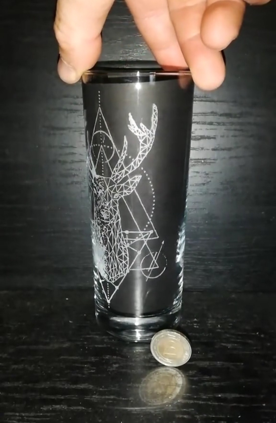 Design geometric cu cerbi -  - Artynos.ro