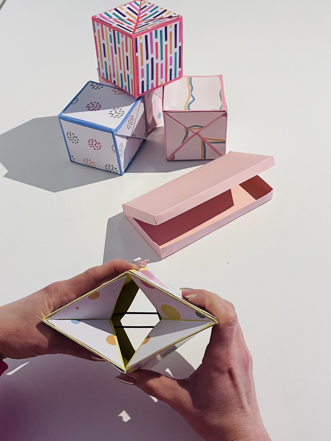 Cutii Pop Up - accessorii și unelte - material de împachetare - cutie, cilindru - Artynos.ro