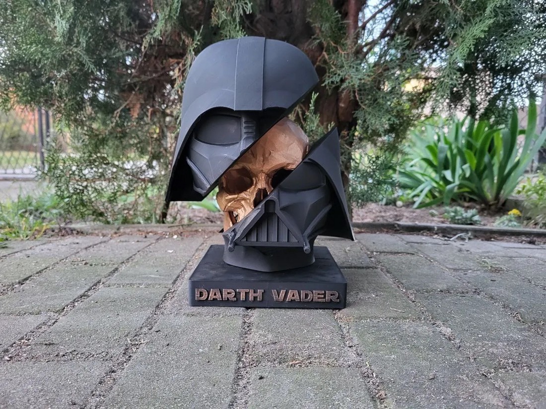 Statuia craniului lui Darth Vader -  - Artynos.ro