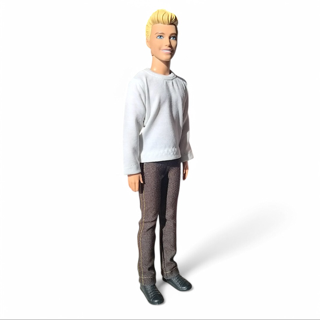 Tricou pentru băieți, cu mâneci lungi, model Ken, alb simplu � îmbrăcăminte pentru păpuși de tip Barbie (f006fh) -  - Artynos.ro