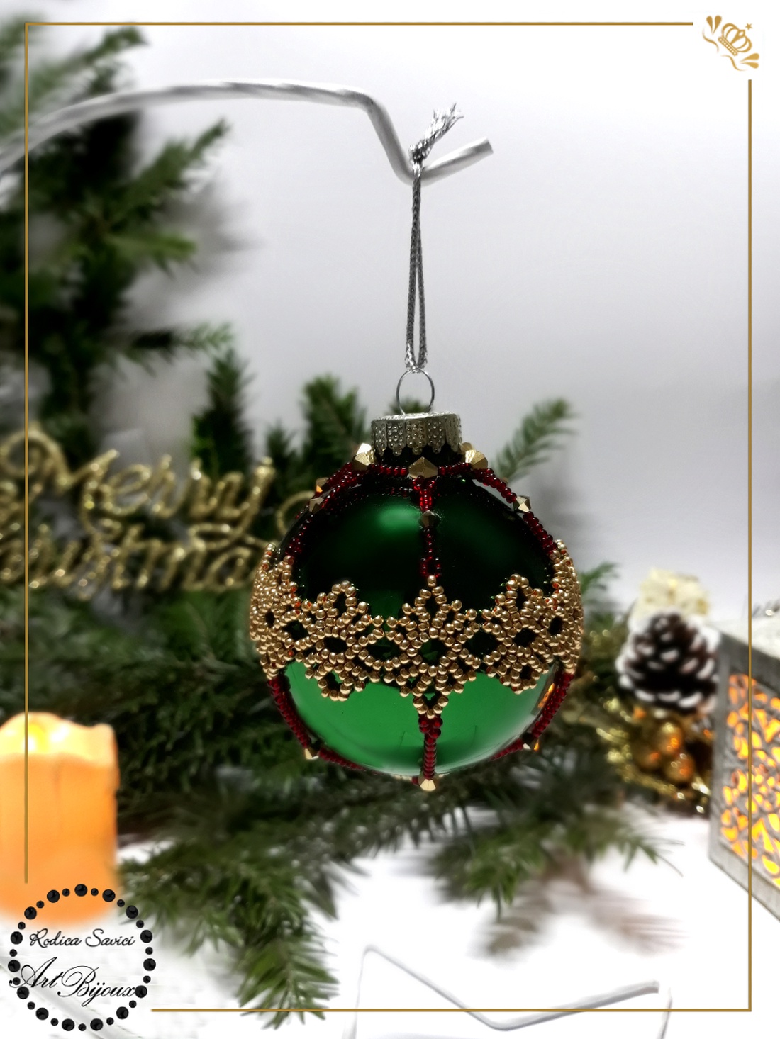 Globuleț Crăciun decorat cu mărgele - verde cu dantelă aurie - accesorii de crăciun - decorațiuni de crăciun de casă - decorațiuni pentru pomul de crăciun - Artynos.ro Globuleț Crăciun decorat cu mărgele - verde cu dantelă aurie - accesorii de crăciun - decorațiuni de crăciun de casă - decorațiuni pentru pomul de crăciun - Artynos.ro