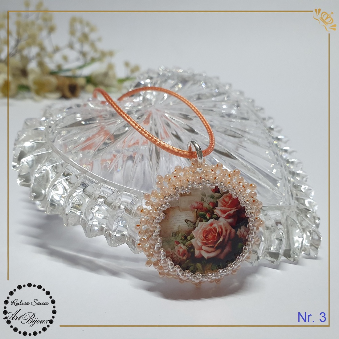 PANDANTIV trandafiri cu margine roz-piersică - Nr.3 - bijuterii - coliere - pandative - Artynos.ro PANDANTIV trandafiri cu margine roz-piersică - Nr.3 - bijuterii - coliere - pandative - Artynos.ro