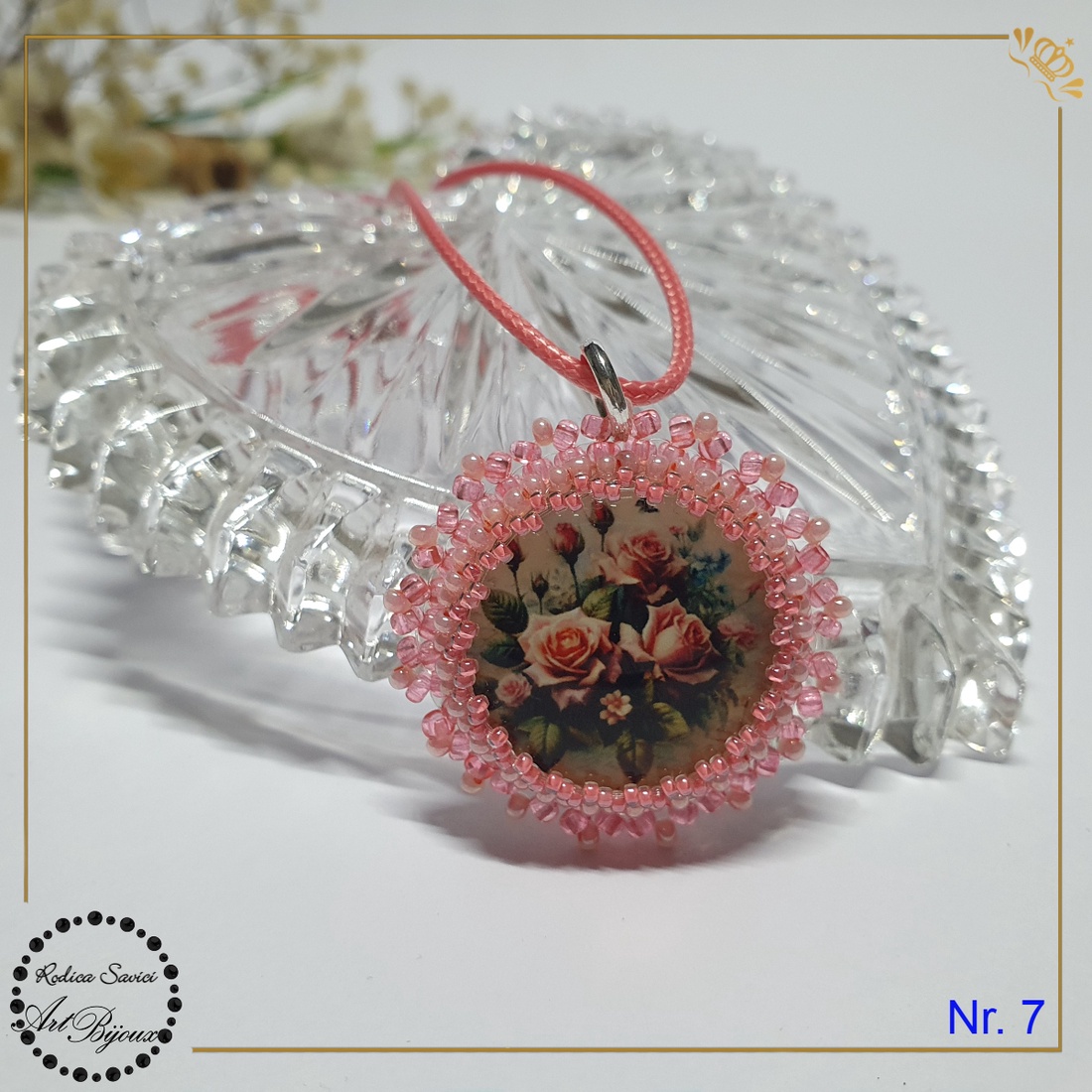 PANDANTIV trandafiri cu margine roz - Nr.7 - bijuterii - coliere - pandative - Artynos.ro