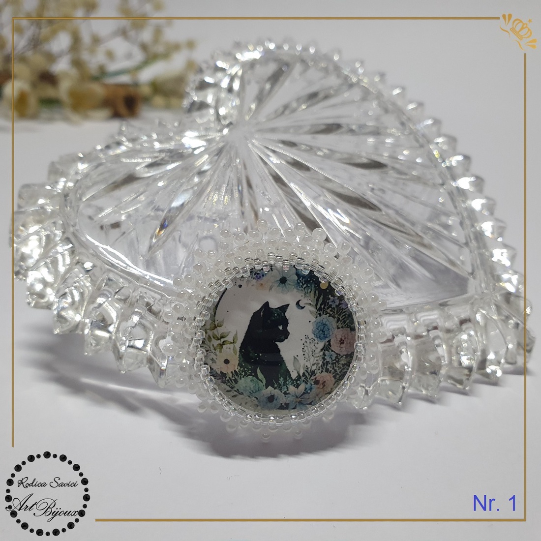 BROȘĂ pisici alb cu negru - Nr.1 - bijuterii - broșe - Artynos.ro BROȘĂ pisici alb cu negru - Nr.1 - bijuterii - broșe - Artynos.ro