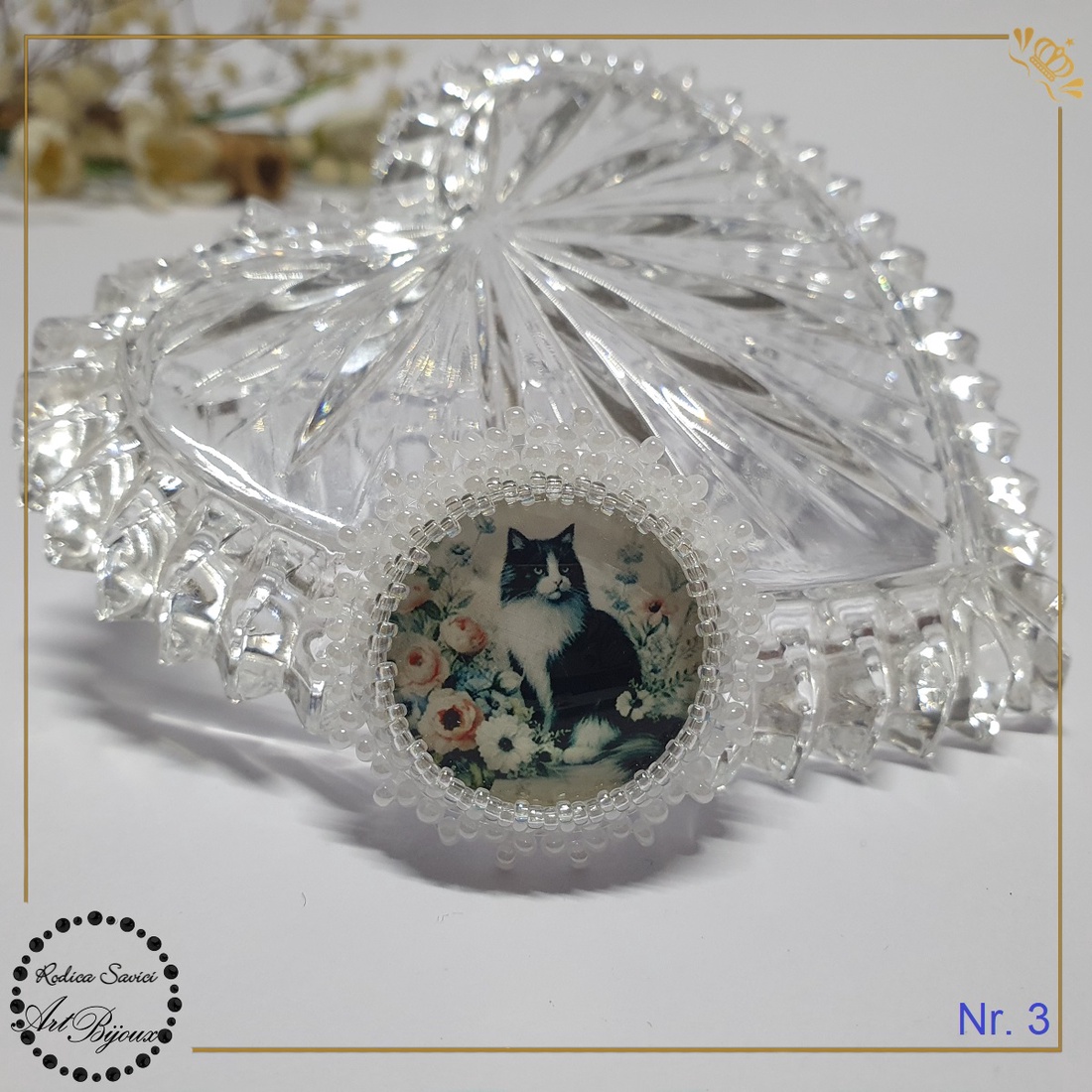 BROȘĂ pisici alb cu negru - Nr.3 - bijuterii - broșe - Artynos.ro BROȘĂ pisici alb cu negru - Nr.3 - bijuterii - broșe - Artynos.ro