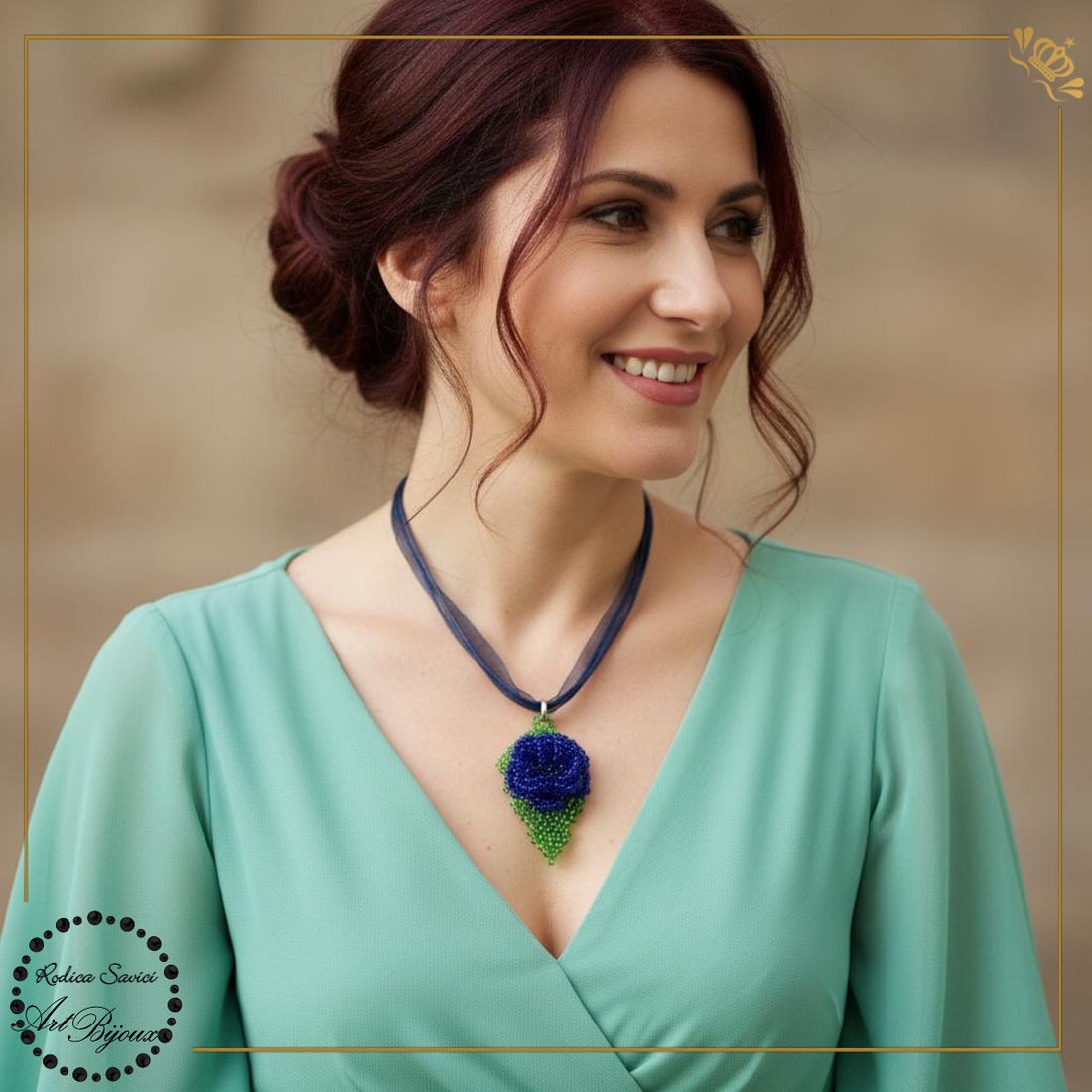 PANDANTIV trandafiraș pe frunză - ALBASTRU ÎNCHIS - bijuterii - coliere - pandative - Artynos.ro