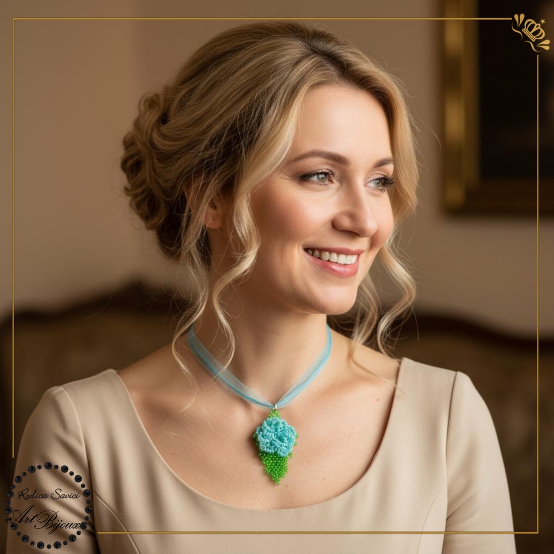 PANDANTIV trandafiraș pe frunză - BLEU DESCHIS - bijuterii - coliere - pandative - Artynos.ro