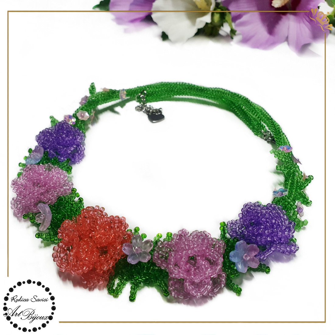 COLIER cu trandafirași roz și mov  - bijuterii - coliere - coliere din mărgele - Artynos.ro