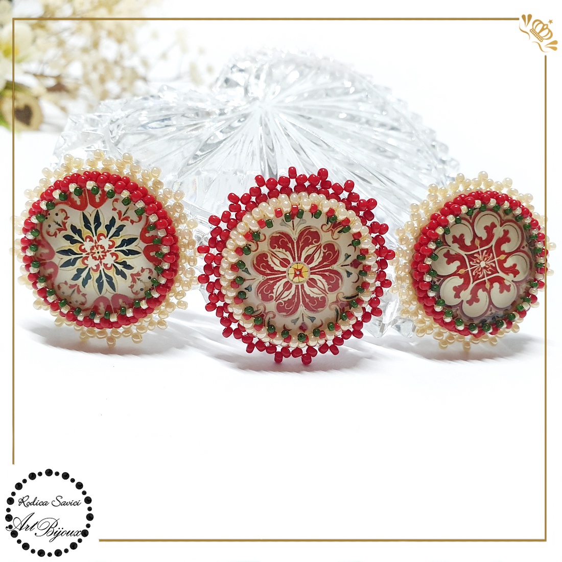 BROȘĂ MODELE STILIZATE cu margine crem - nr. 1 - bijuterii - broșe - Artynos.ro