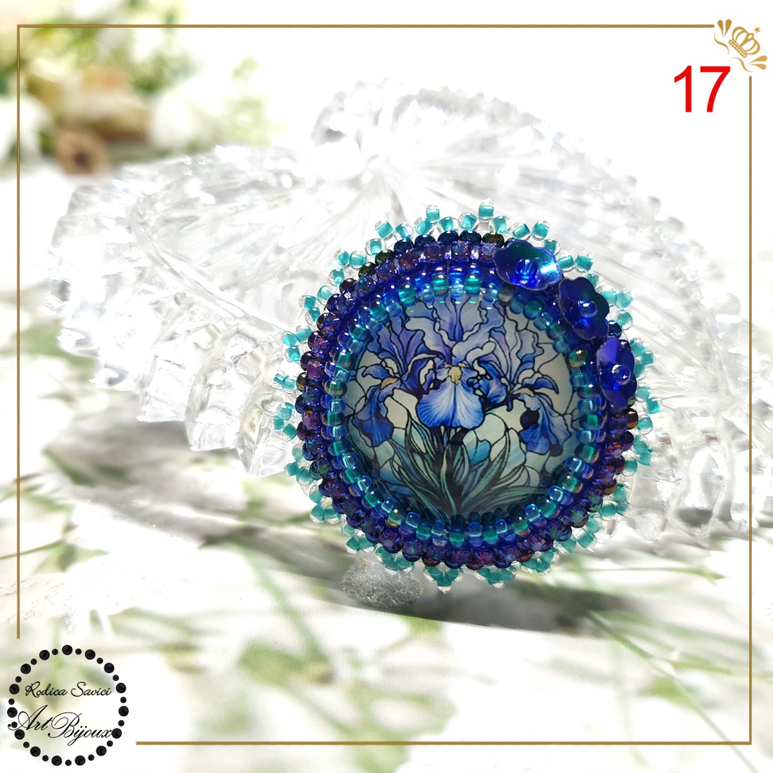 Broșă iriși albaștri - nr 17 - bijuterii - broșe - Artynos.ro