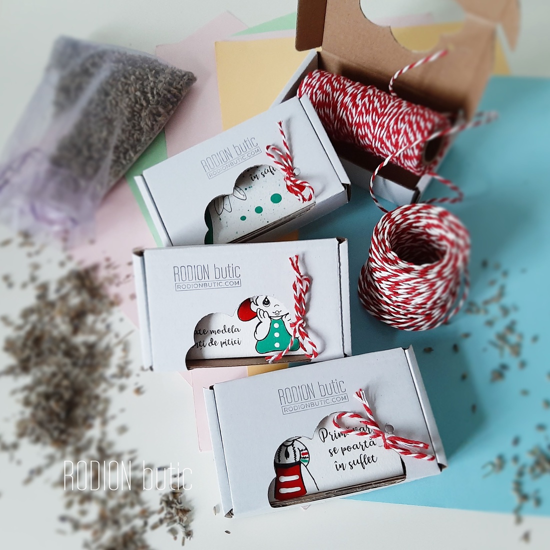 Martisoare cu magnet educatoare pictate manual cu mesaje haioase handmade - bijuterii - mărțișor - Artynos.ro Martisoare cu magnet educatoare pictate manual cu mesaje haioase handmade - bijuterii - mărțișor - Artynos.ro