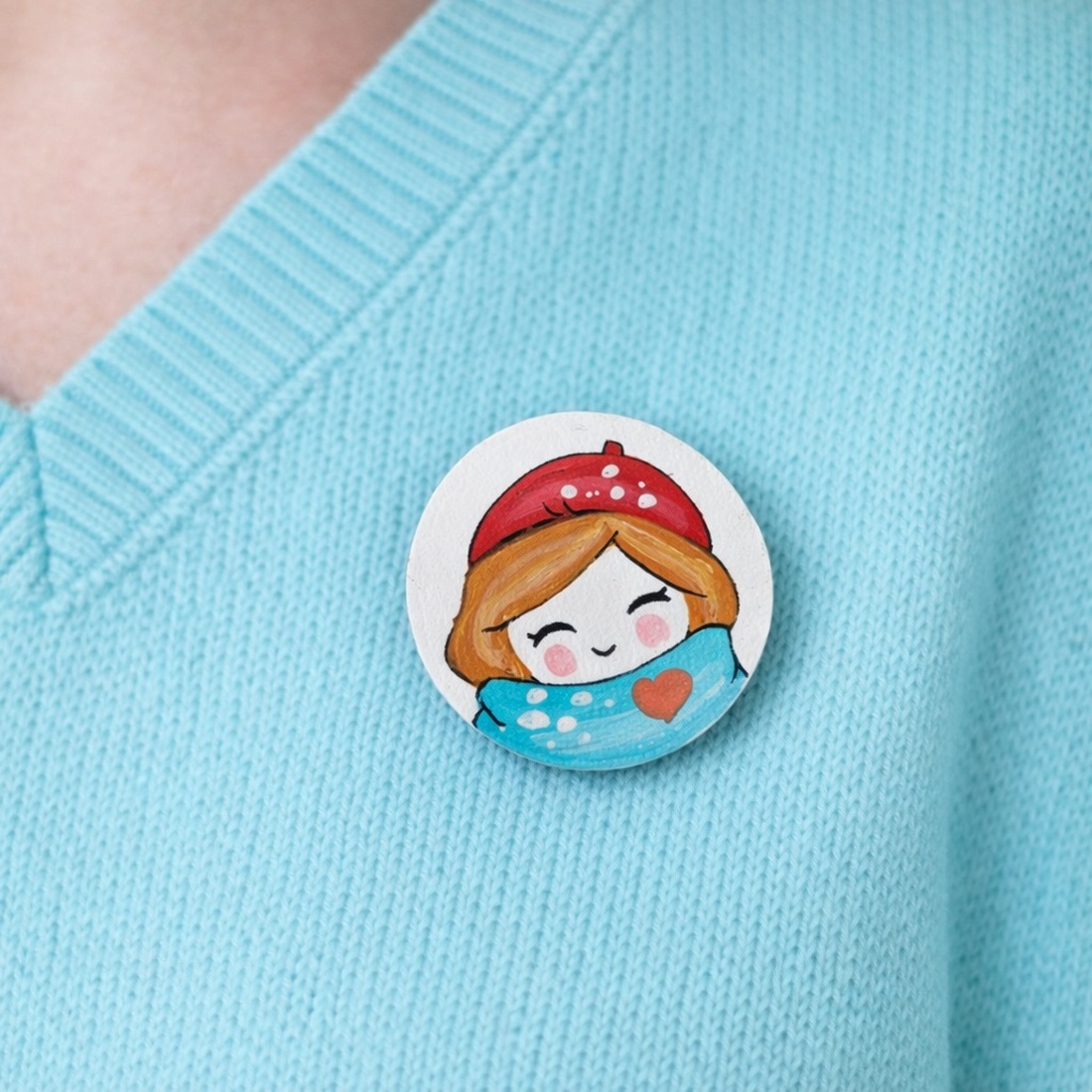 Martisoare tip brosa pictate manual pe lemn Primavaritele fetite cu bereta - bijuterii - mărțișor - Artynos.ro