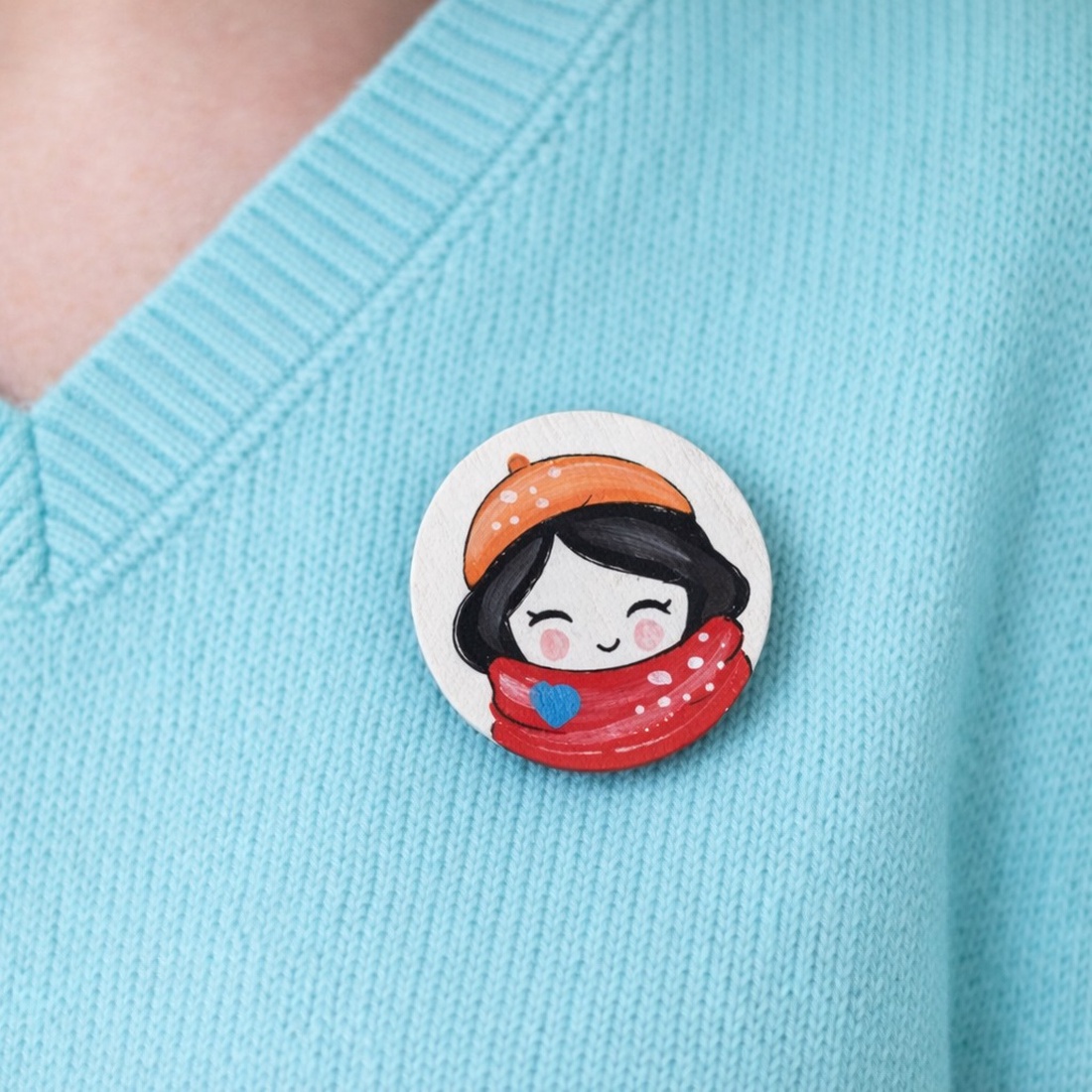 Martisoare tip brosa pictate manual pe lemn Primavaritele fetite cu bereta - bijuterii - mărțișor - Artynos.ro