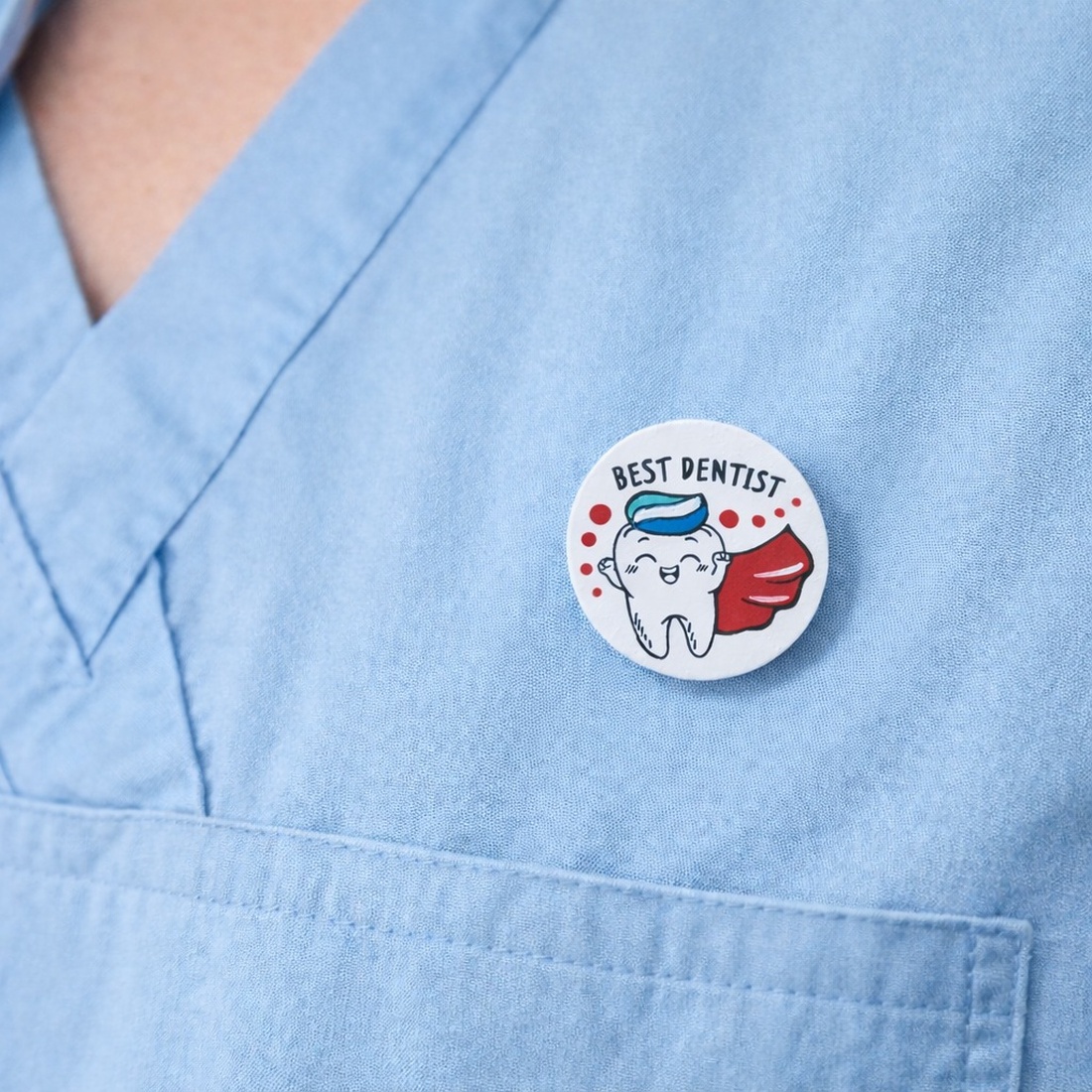 Martisor brosa pentru stomatolog pictat manual cu text handmade Best Dentist - bijuterii - mărțișor - Artynos.ro